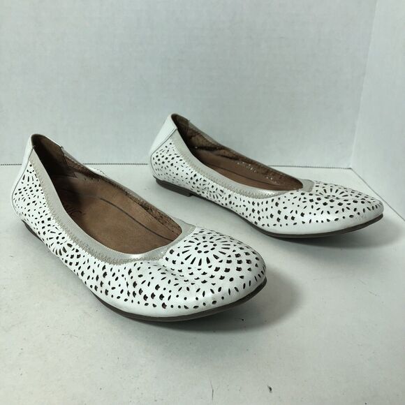 Vionic Ballet Flats Womens Size 6.5 Robyn White Perforated Upper Slip On C3 - Picture 1 of 15